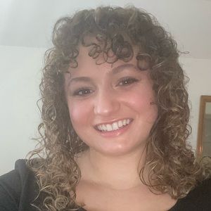 Meet your Posher, Gia